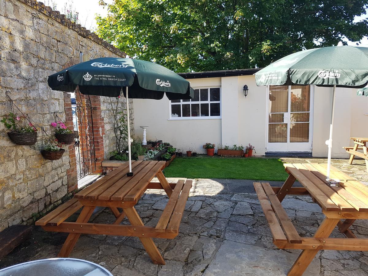 The Marston Inn 约维尔 外观 照片